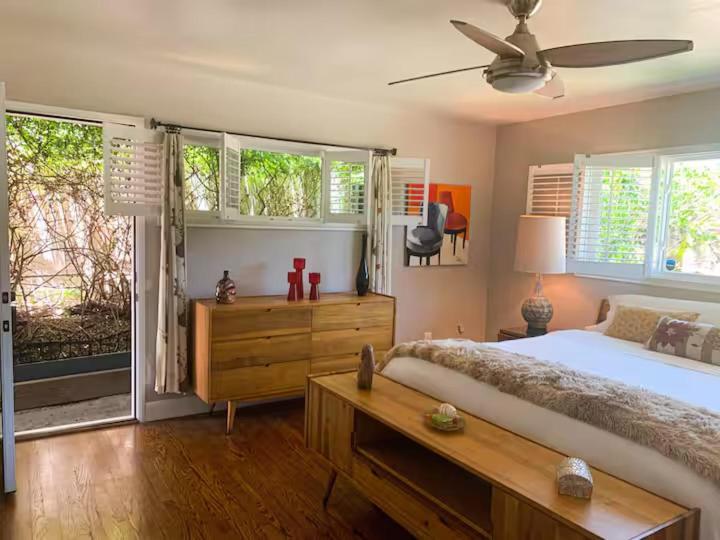 Point Loma Mid-century Guest house San Diego